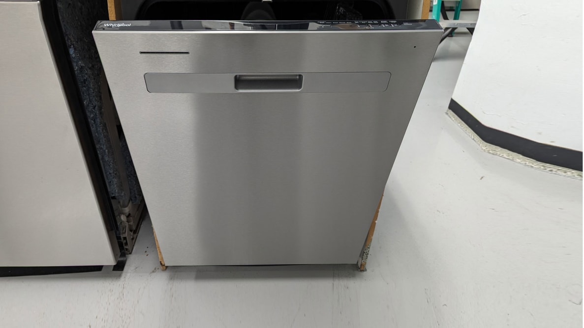 A close-up of the Whirlpool WDP540HAMZ installed in our dishwasher testing lab.